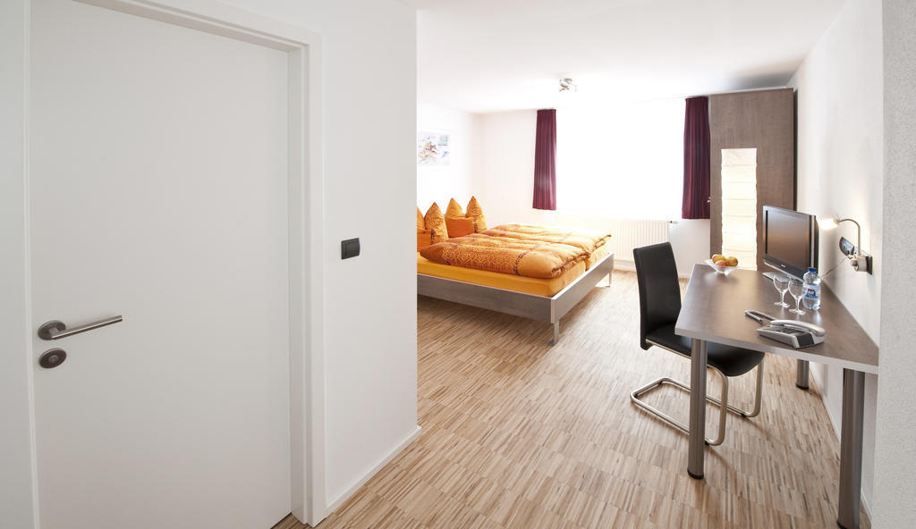 Hotel Merlin Филдерщат Екстериор снимка